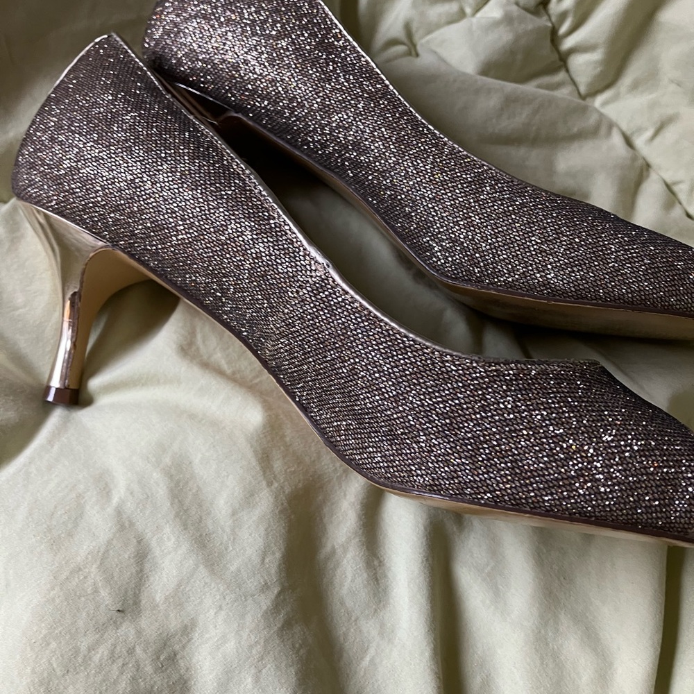 Low heals. Size 8. Gold